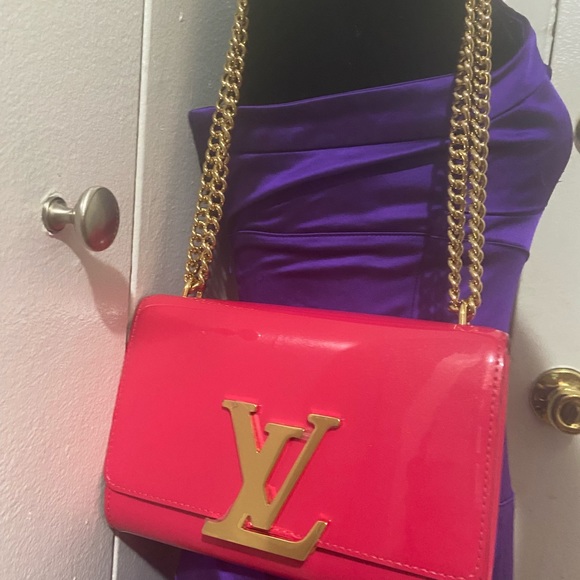 Lv - Picture 11 of 16